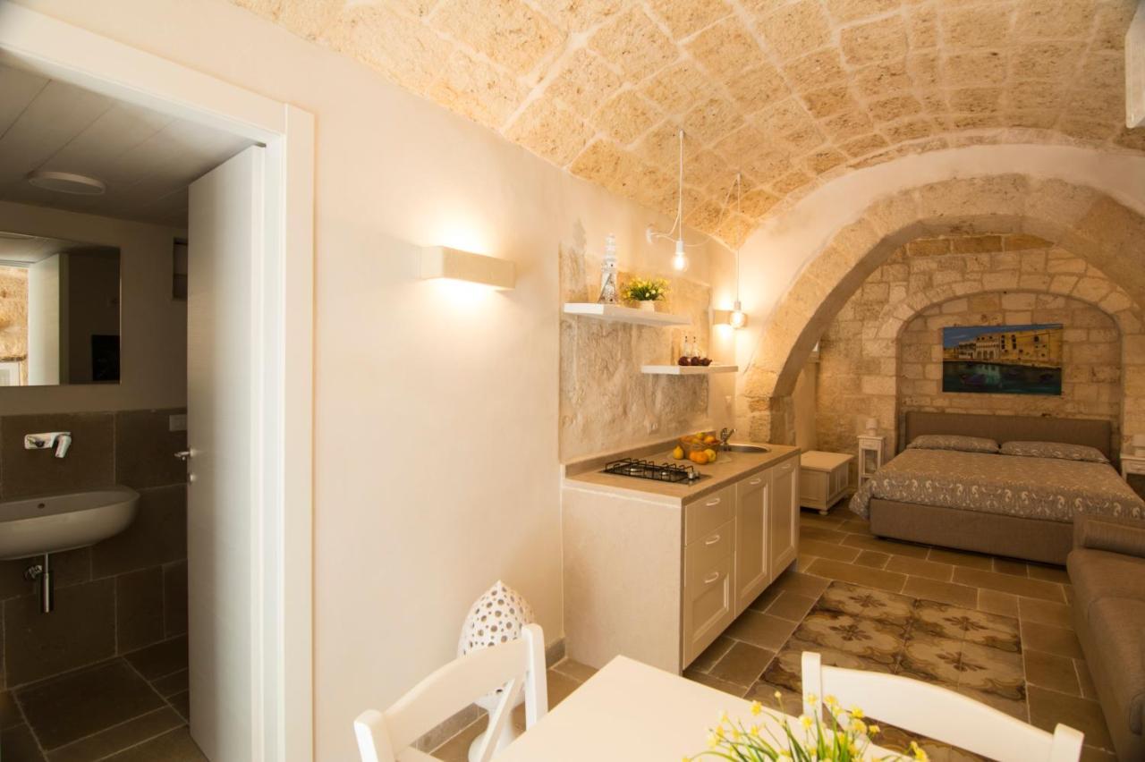 Dimore Del Borgo Antico - Il Sottano Monopoli Exteriör bild