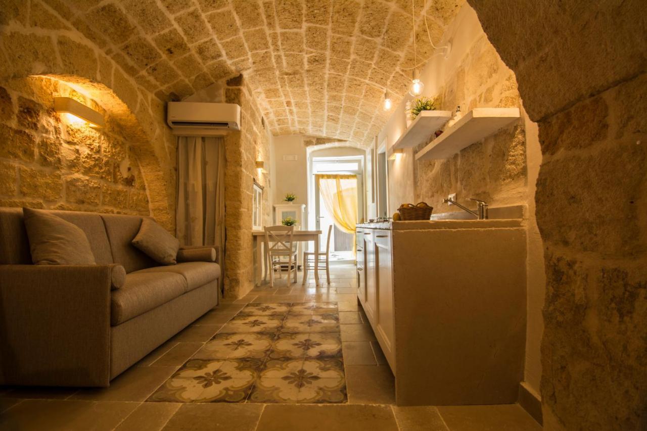 Dimore Del Borgo Antico - Il Sottano Monopoli Exteriör bild