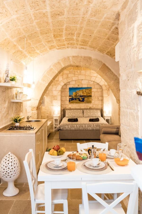 Dimore Del Borgo Antico - Il Sottano Monopoli Exteriör bild