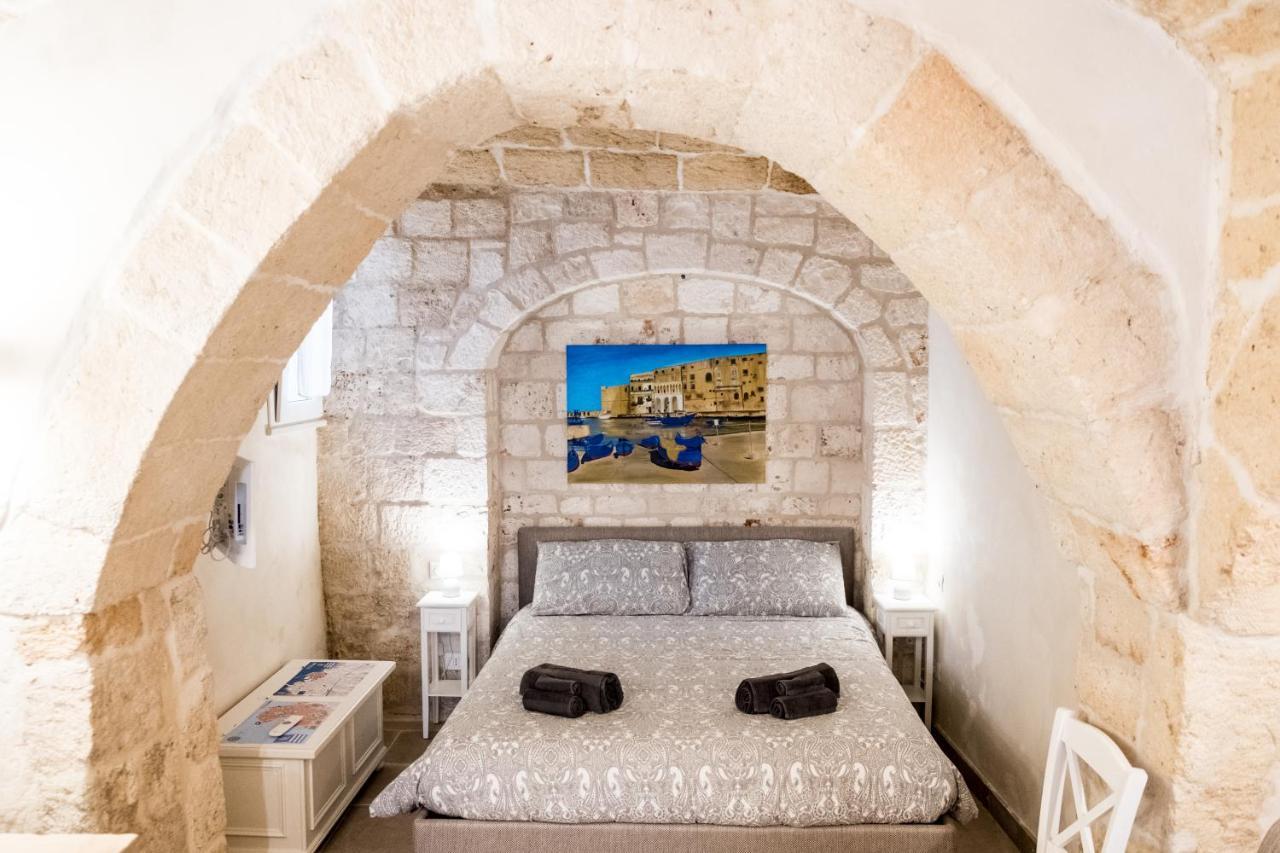 Dimore Del Borgo Antico - Il Sottano Monopoli Exteriör bild