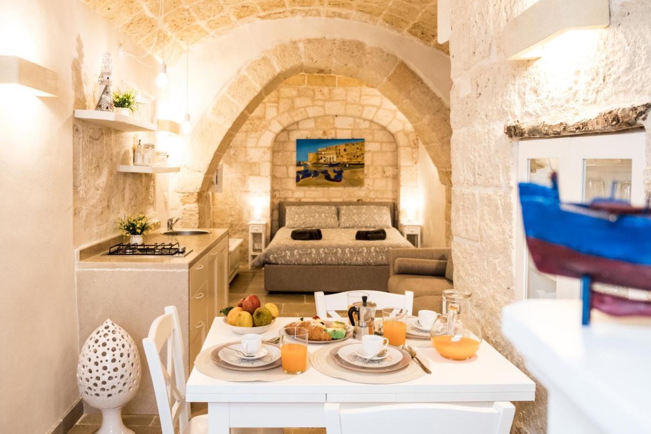 Dimore Del Borgo Antico - Il Sottano Monopoli Exteriör bild