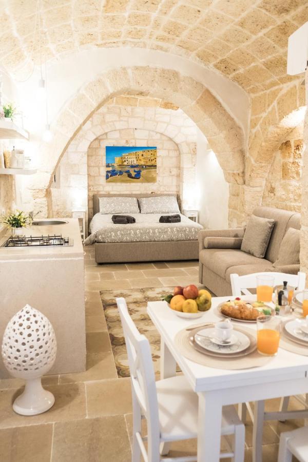 Dimore Del Borgo Antico - Il Sottano Monopoli Exteriör bild