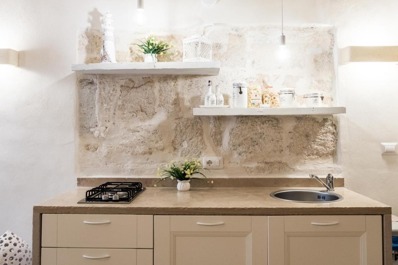 Dimore Del Borgo Antico - Il Sottano Monopoli Exteriör bild