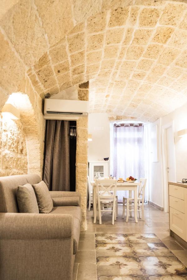 Dimore Del Borgo Antico - Il Sottano Monopoli Exteriör bild