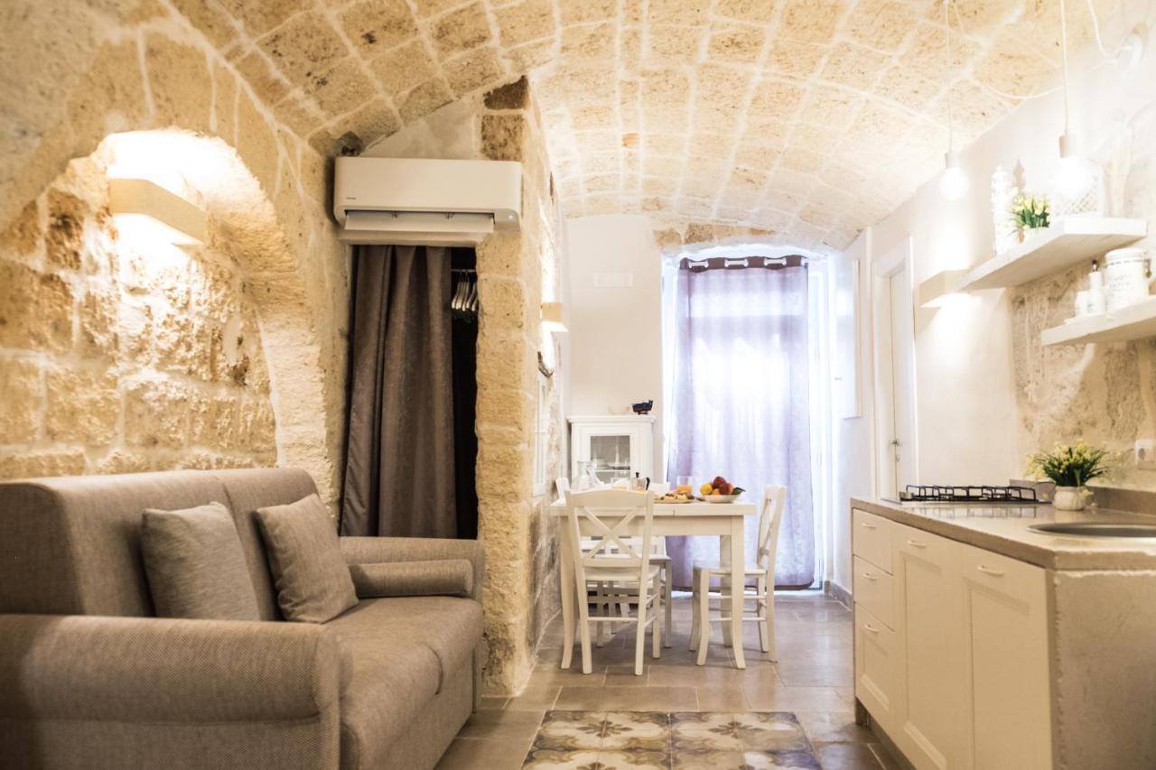 Dimore Del Borgo Antico - Il Sottano Monopoli Exteriör bild